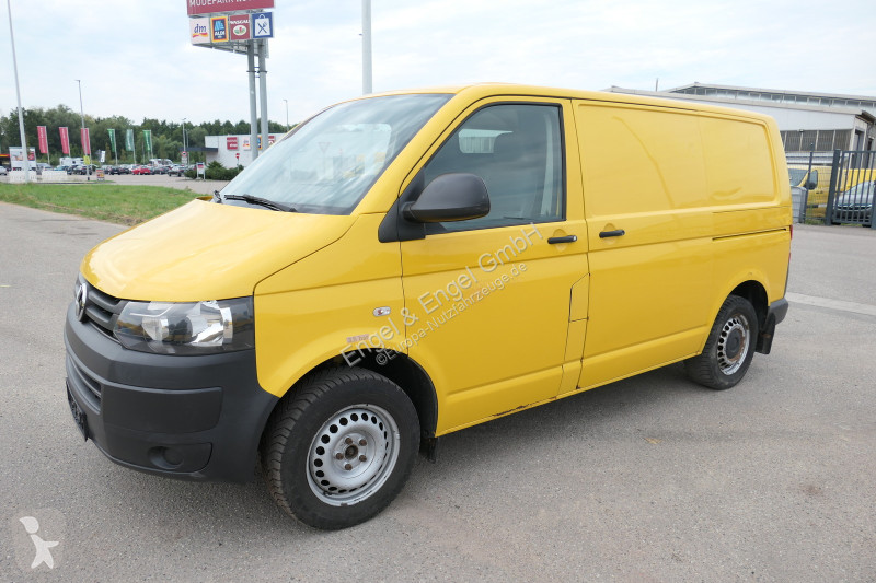 Véhicule utilitaire Volkswagen T5 Transporter...