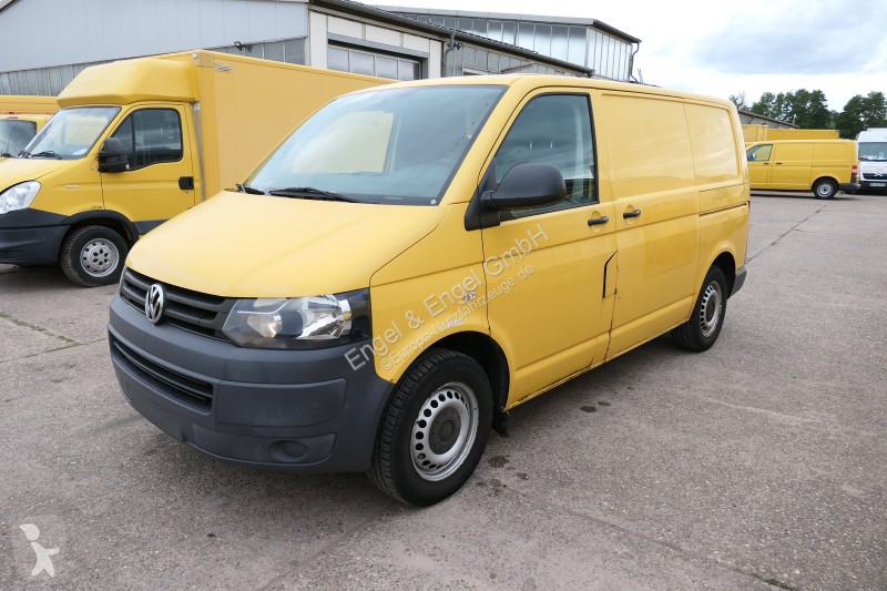 Véhicule utilitaire Volkswagen T5 Transporter...