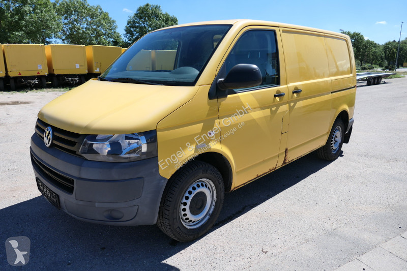 Véhicule utilitaire Volkswagen T5 Transporter...