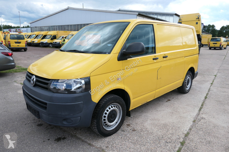 Véhicule utilitaire Volkswagen T5 Transporter...