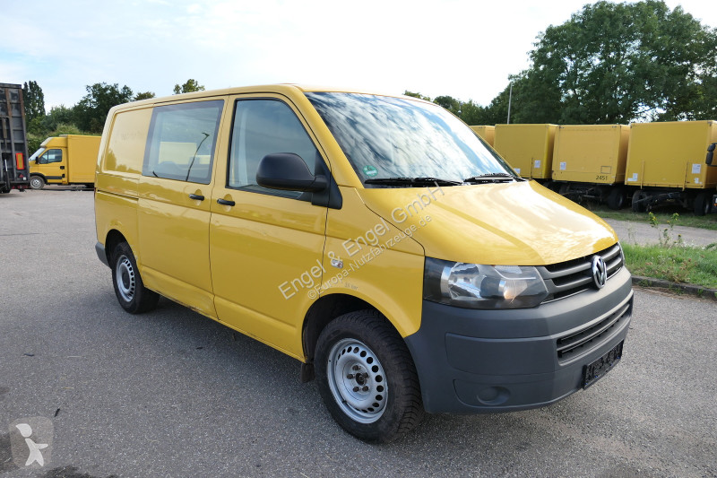 Véhicule utilitaire Volkswagen T5 Transporter...