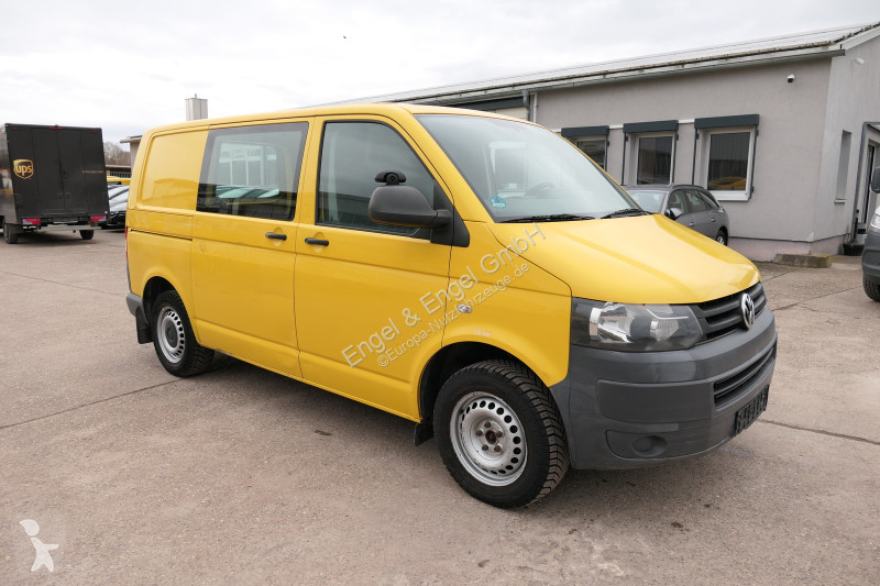 Véhicule utilitaire Volkswagen T5 Transporter...