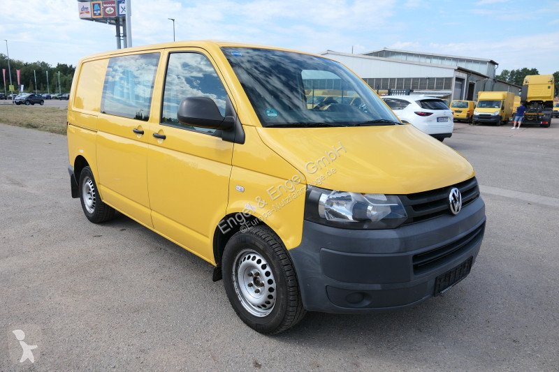 Autoutilitară Volkswagen T5 Transporter 2.0 TDI...