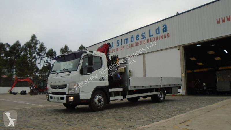 Véhicule utilitaire Mitsubishi Fuso