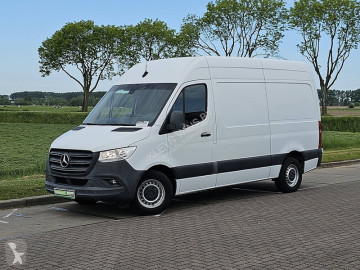 Caja cerrada Mercedes