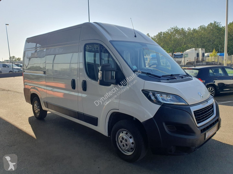 Véhicule utilitaire Peugeot BOXER FG 333 L2H2...