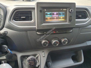 Fourgon long Nissan