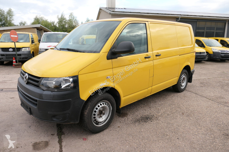 Véhicule utilitaire Volkswagen T5 Transporter...