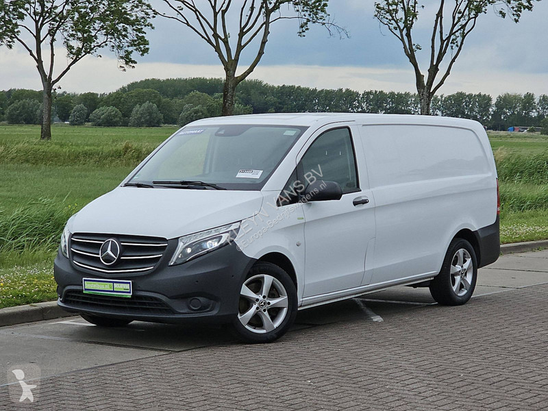 Véhicule utilitaire Mercedes 119 CDI L2...