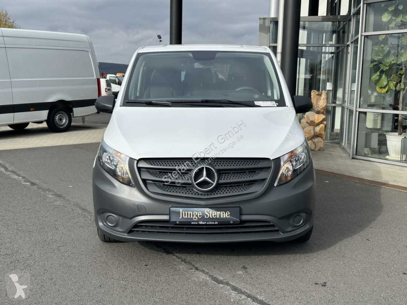 Véhicule utilitaire Mercedes 114 CDI Mixto...