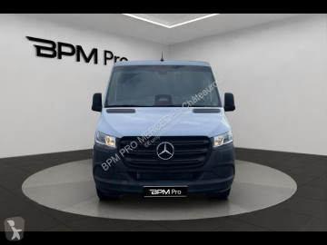 Furgon dostawczy Mercedes