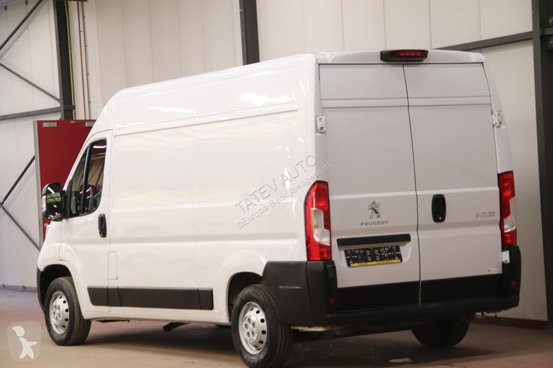 Véhicule utilitaire Peugeot 2.2 140PK L2H2 EURO 6