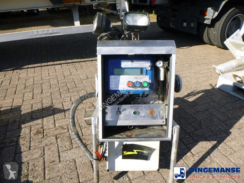 Veicolo commerciale  Fuel tank equipment...