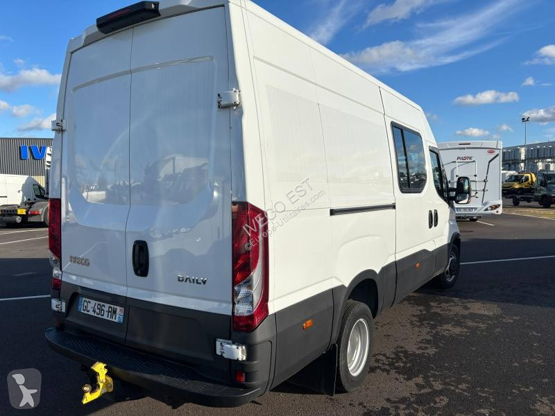 Véhicule utilitaire Iveco 35C Fg 35C14 V12-...