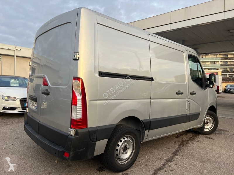 Véhicule utilitaire Renault MASTER III FG F2800...