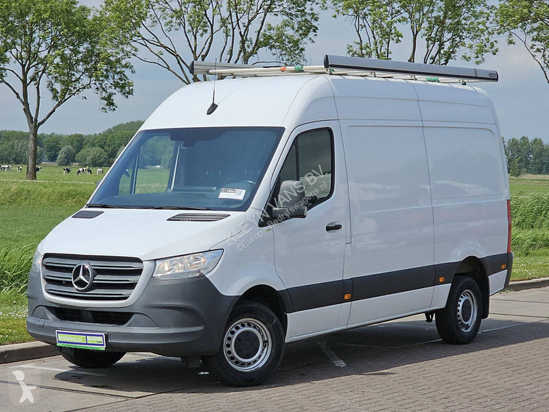Veicolo commerciale Mercedes 319 L2H2...