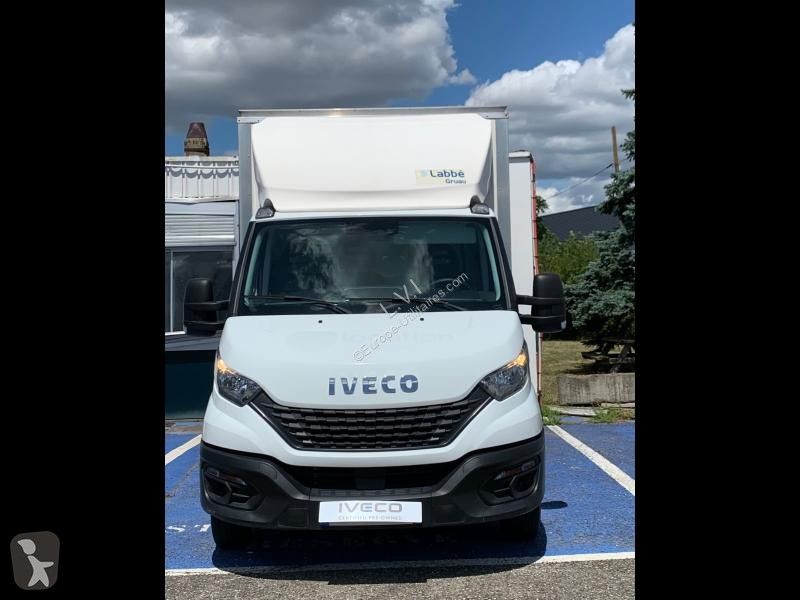 Véhicule utilitaire Iveco CCb 35C16H...