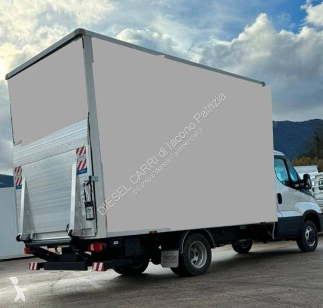Furgoneta Iveco