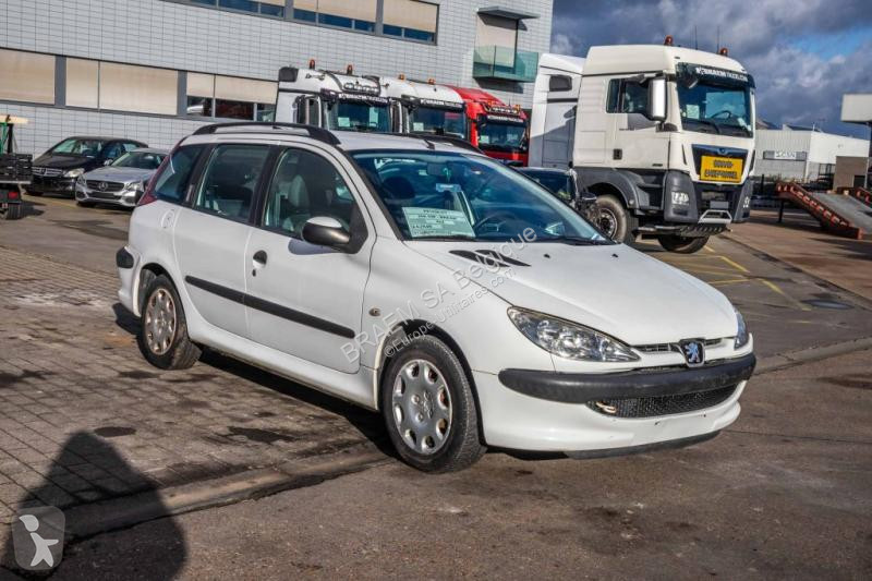Véhicule utilitaire Peugeot SW