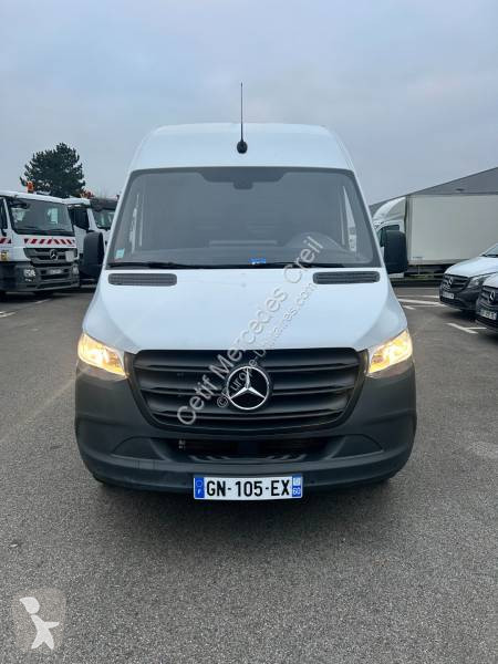 Véhicule utilitaire Mercedes
