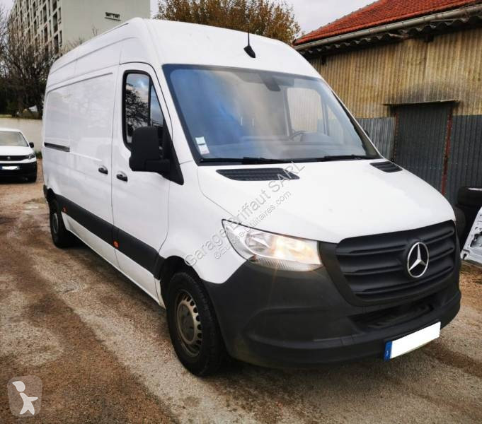 Véhicule utilitaire Mercedes