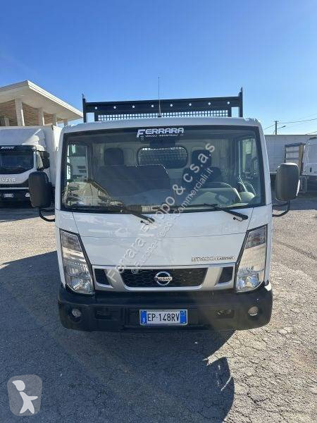 Furgoneta Nissan