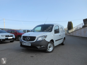Furgoneta Mercedes