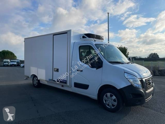 Véhicule utilitaire Nissan