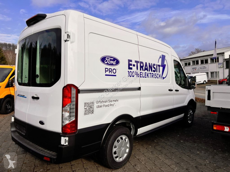 Nyttofordon Ford Kasten E 425 L2 Trend
