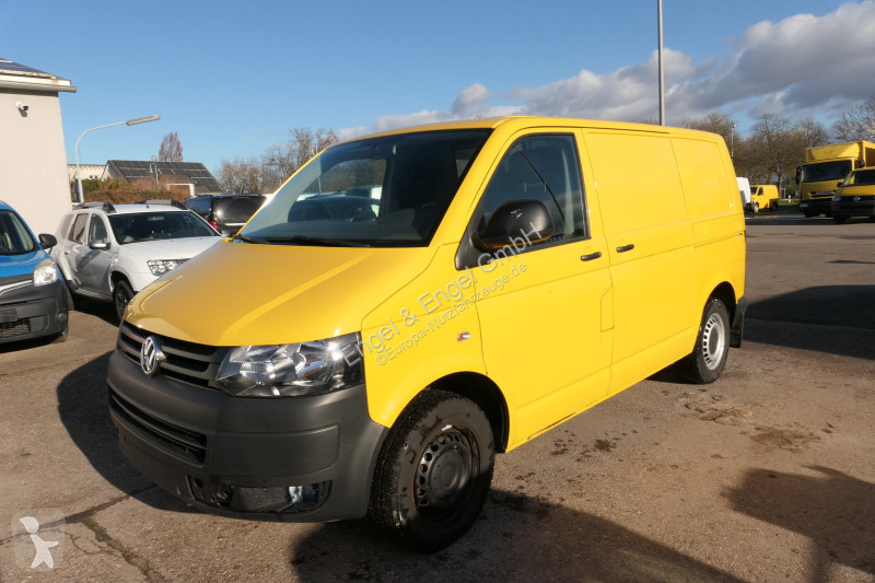 Véhicule utilitaire Volkswagen T5 Transporter...
