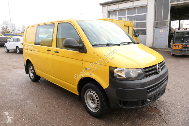Véhicule utilitaire Volkswagen T5 Transporter...