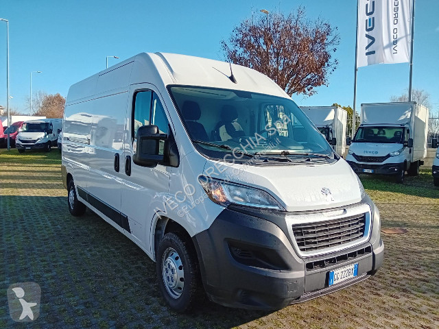 Véhicule utilitaire Peugeot BOXER L3H2