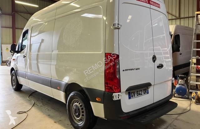 Furgoneta Mercedes