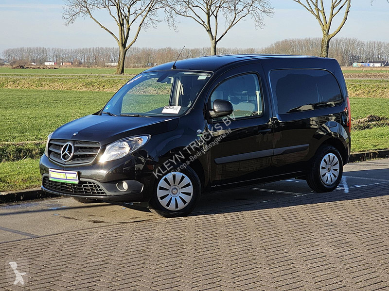 Véhicule utilitaire Mercedes 109 CDI AC EURO6