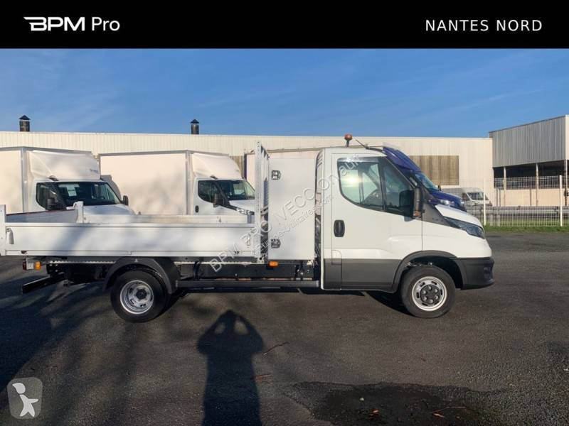 Autoutilitară Iveco