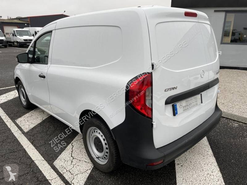 Véhicule utilitaire Mercedes