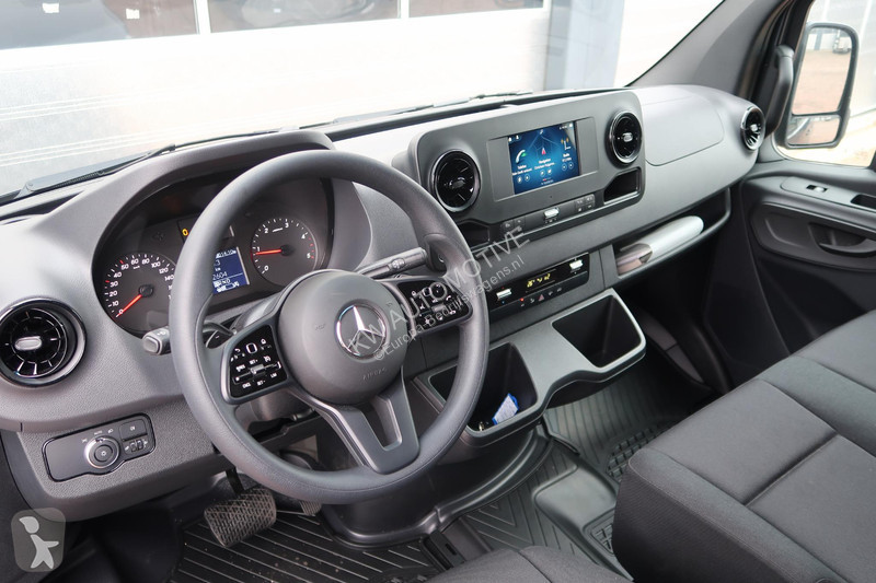 Véhicule utilitaire Mercedes 519 CDI L2H2 4X4...