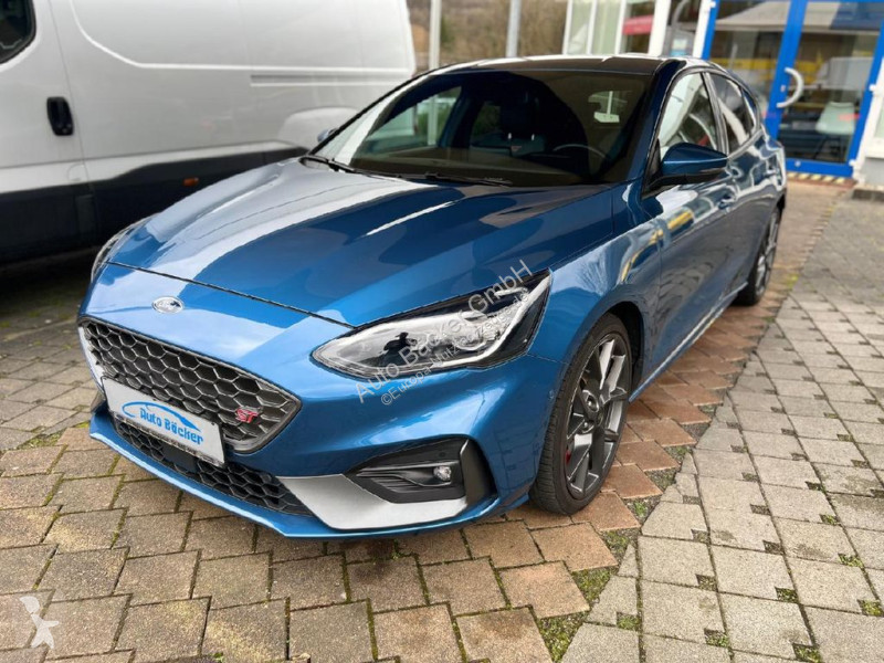 Véhicule utilitaire Ford Lim. ST...