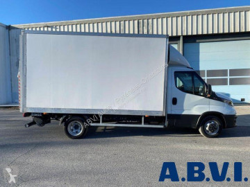 Utilitaire caisse grand volume Iveco