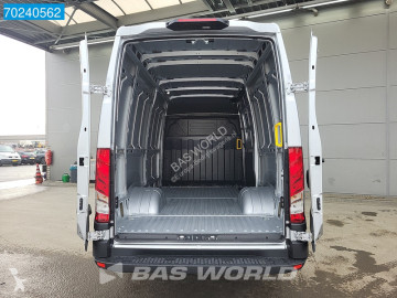 Caja cerrada Iveco nueva