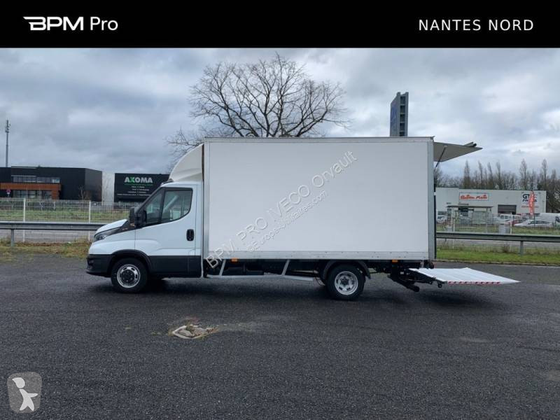 Furgoneta Iveco