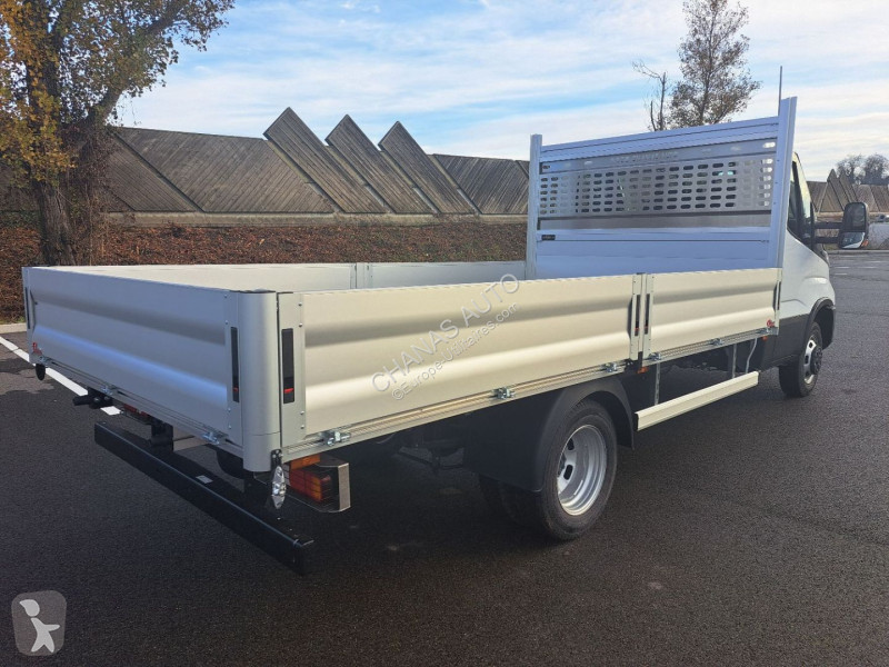 Véhicule utilitaire Iveco 35C16 160CV 3L...