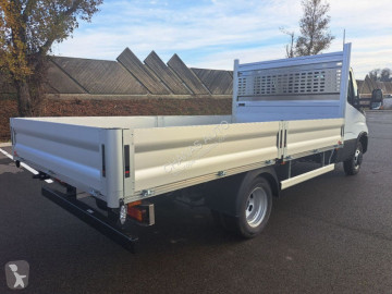Caja abierta Iveco