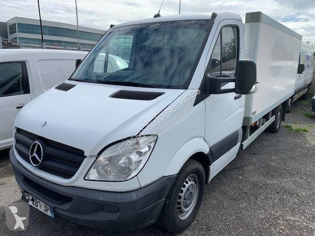 Véhicule utilitaire Mercedes