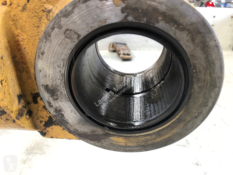 Peças máquinas de construção civil Caterpillar...