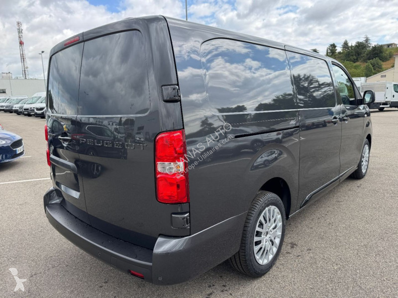 Užitkové vozidlo Peugeot XL 2.0 BLUEHDI 180 EAT8