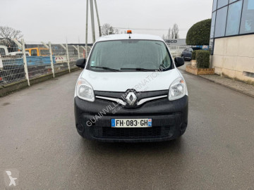 عربة نفعية مقفلة Renault
