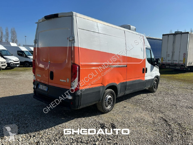 Véhicule utilitaire Iveco Daily 35S15 - 35S15