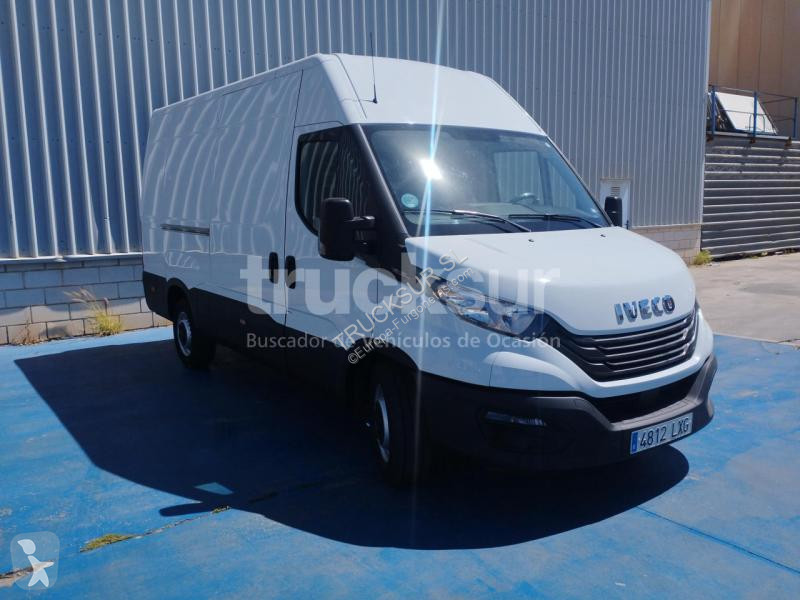 Veicolo commerciale Iveco DAILY 35S16 F 12M3