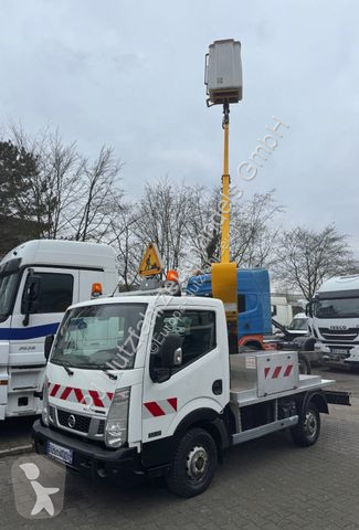 Furgoneta Nissan NT400 Topy 11